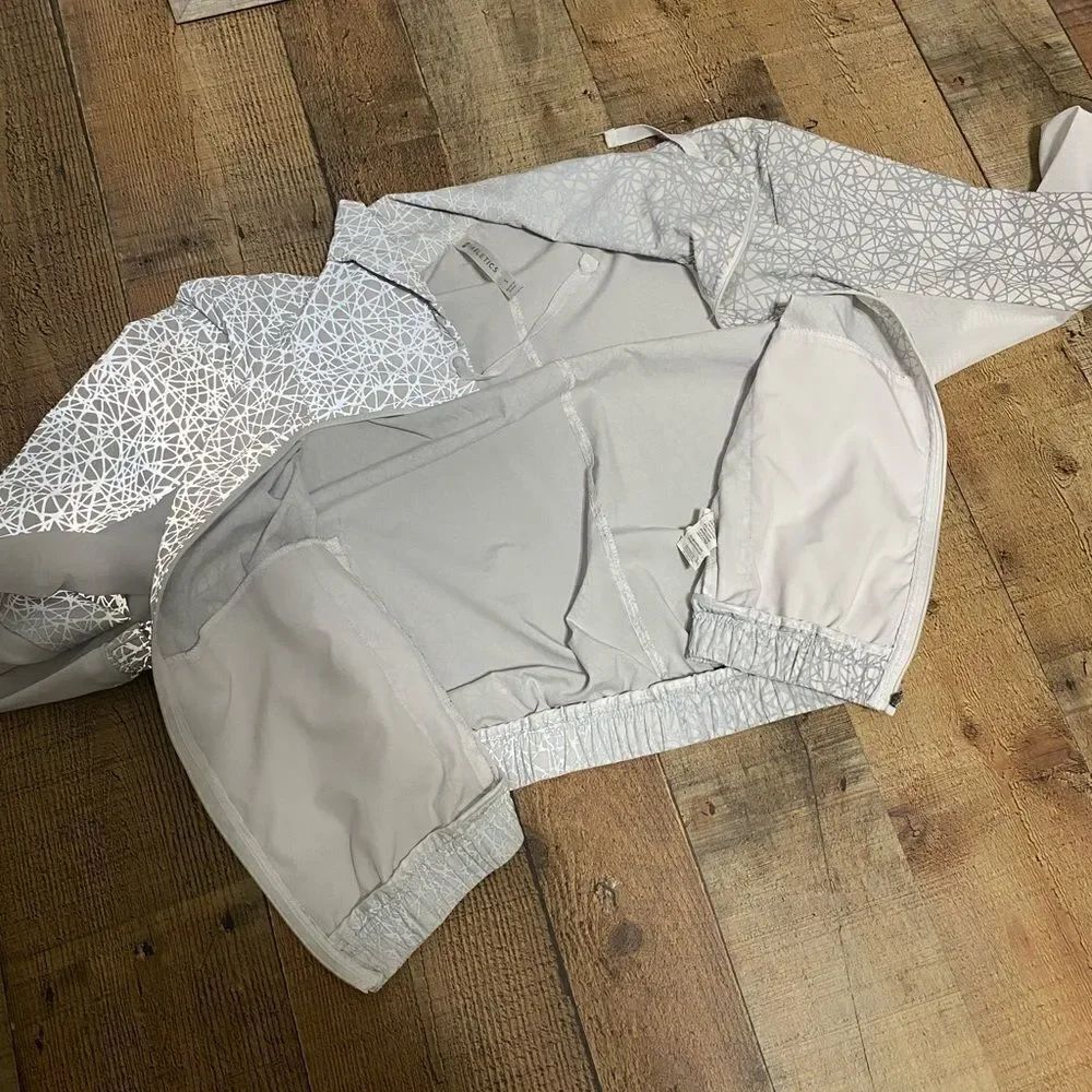 Fabletics Layla Reflective Jacket - Picture 11 of 15